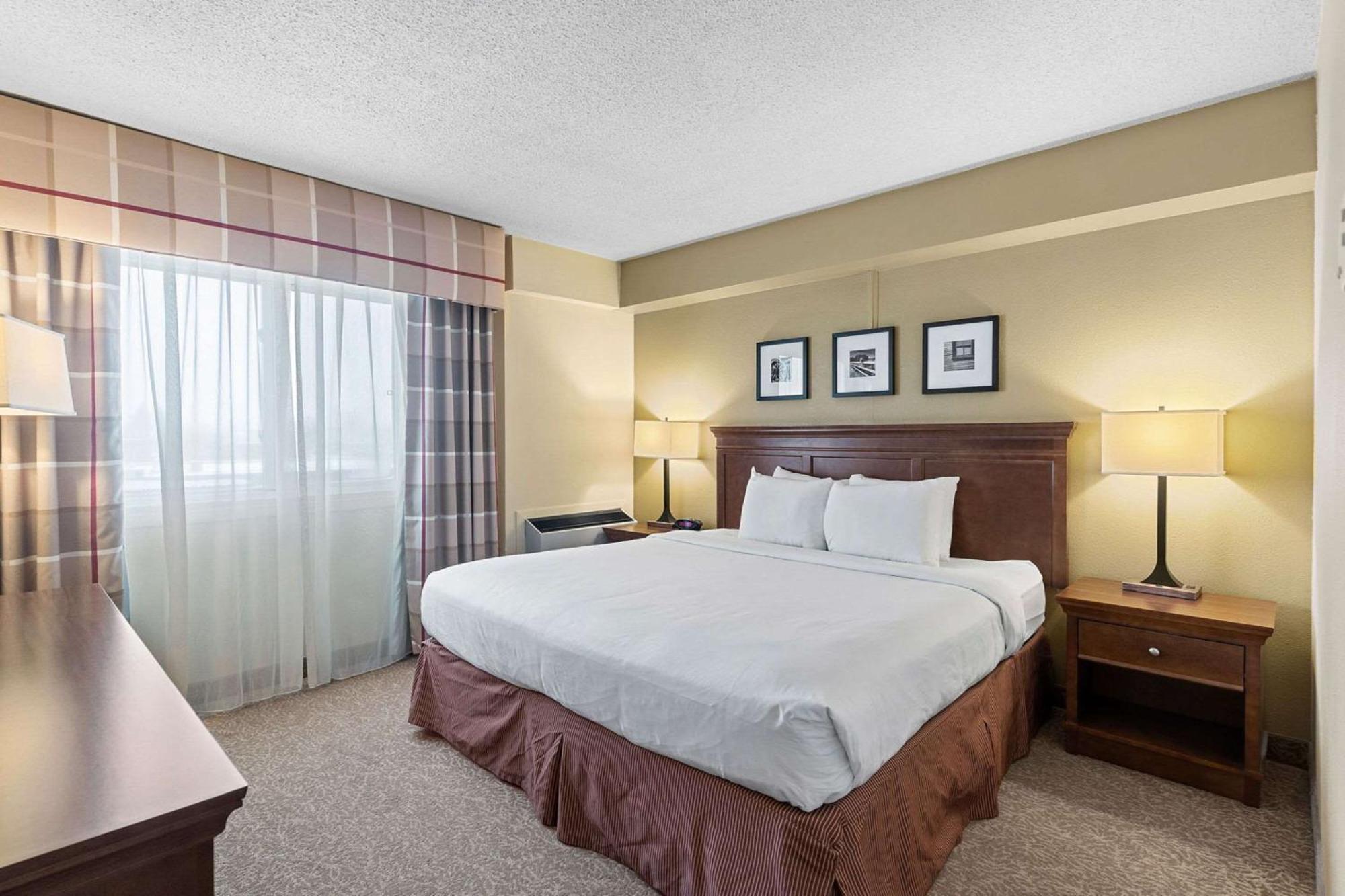 Country Inn & Suites By Radisson, Saskatoon, Sk Exterior foto